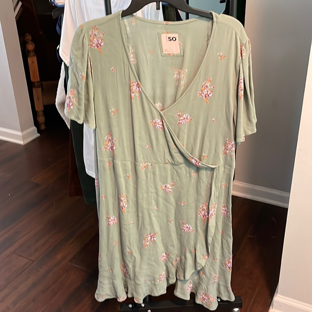 SO Juniors XXL Sage Green Floral Ruffle Wrap Dress